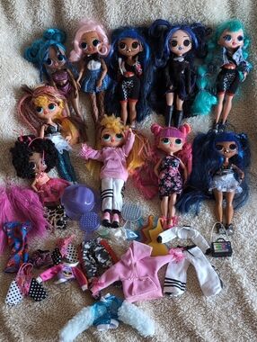 OMG LOL Surprise Dolls Mixed Color Doll Lot with Accessories